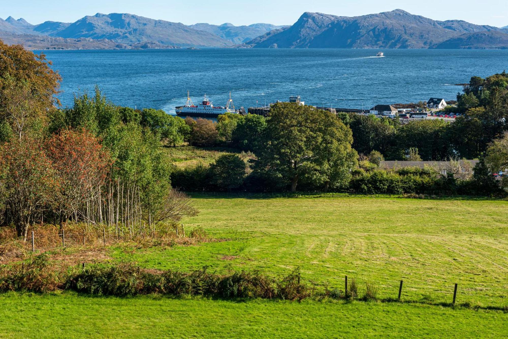 Armadale Castle Lodges Ardvasar  Esterno foto