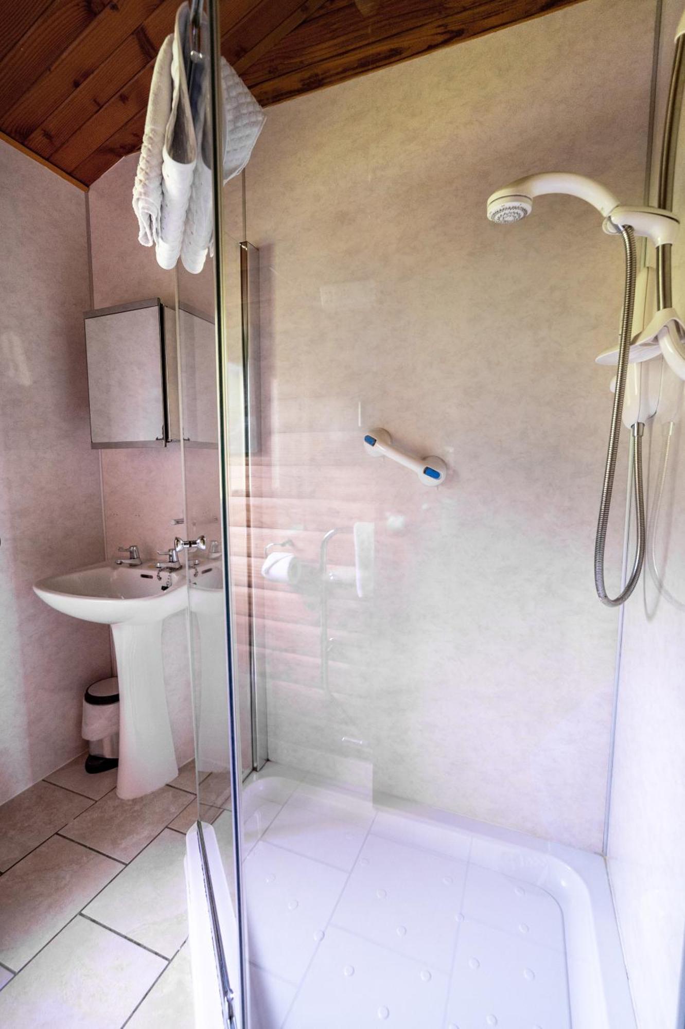 Armadale Castle Lodges Ardvasar  Esterno foto